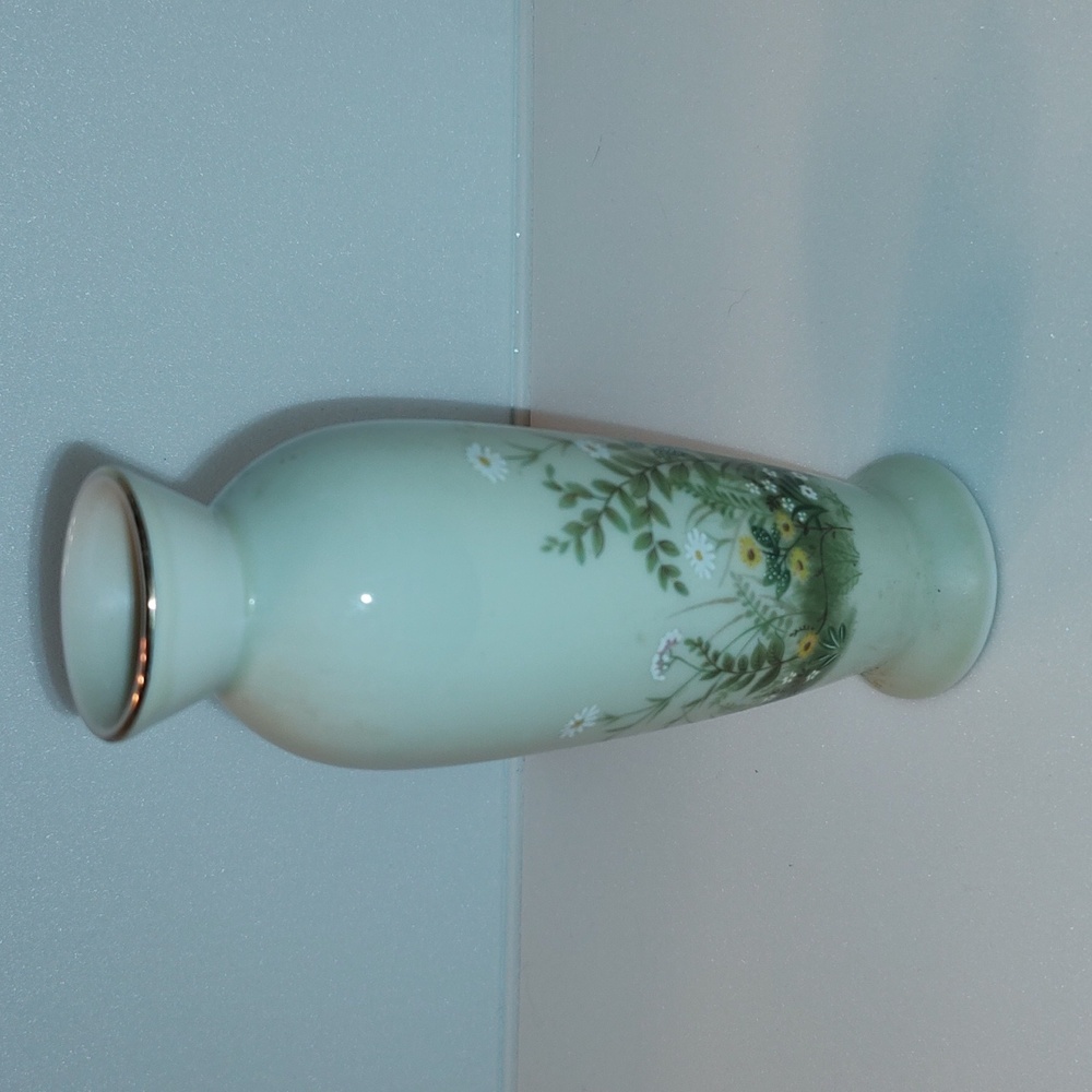 VINTAGE OTAGIRI 7 Inch Floral Painted Bud Vase